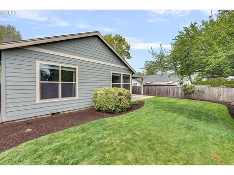 920 N Ivy Street Canby OR 97013