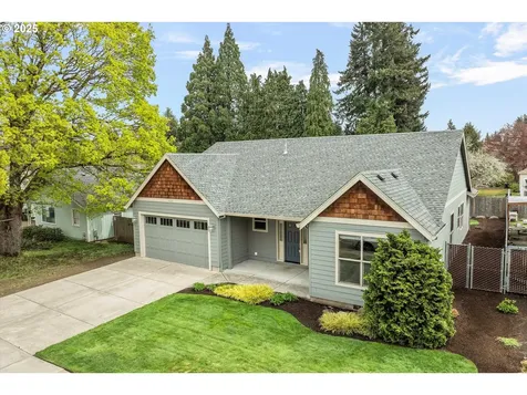 920 N Ivy Street Canby OR 97013
