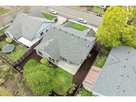 920 N Ivy Street Canby OR 97013