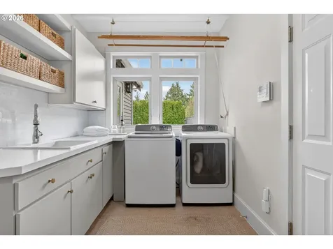 8435 NW Hazeltine Street Portland OR 97229
