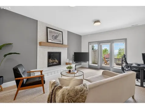 8435 NW Hazeltine Street Portland OR 97229