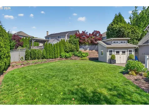 8435 NW Hazeltine Street Portland OR 97229