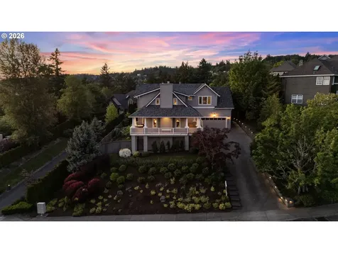 8435 NW Hazeltine Street Portland OR 97229