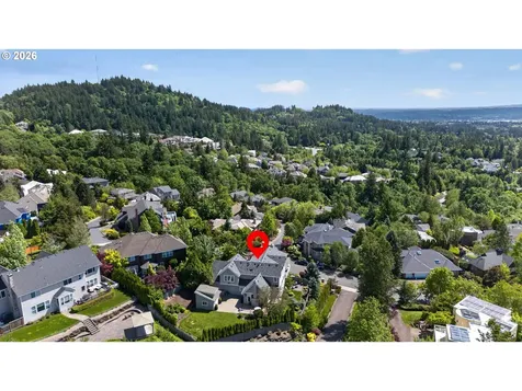 8435 NW Hazeltine Street Portland OR 97229
