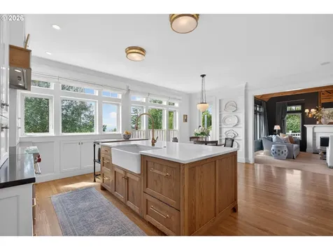8435 NW Hazeltine Street Portland OR 97229