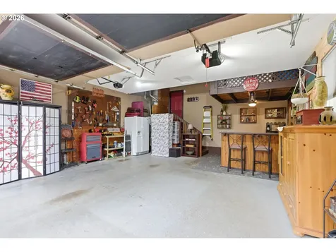 1315 High Street Gladstone OR 97027