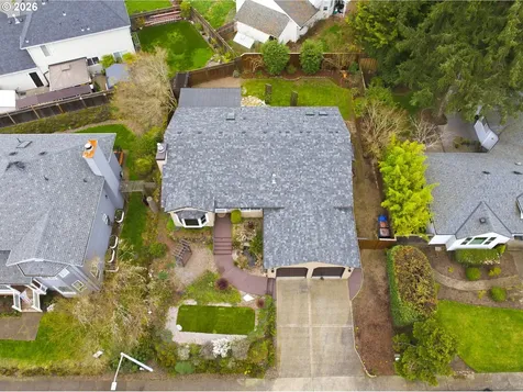 1315 High Street Gladstone OR 97027