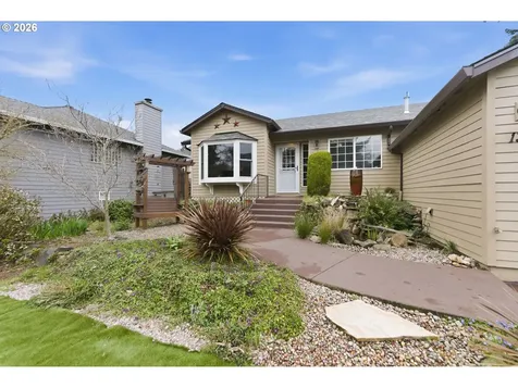1315 High Street Gladstone OR 97027