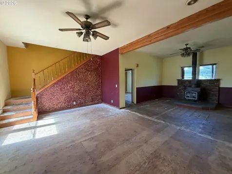 1063 SE Jackson Street Roseburg OR 97470