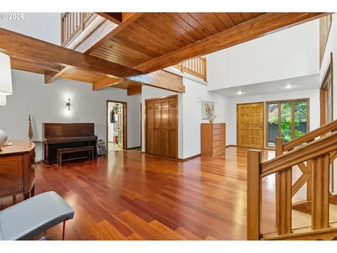 4393 Sundew Court Lake Oswego OR 97035