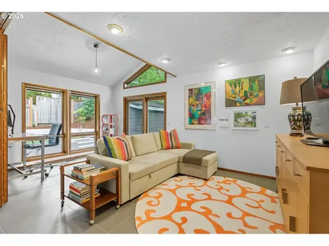 4393 Sundew Court Lake Oswego OR 97035