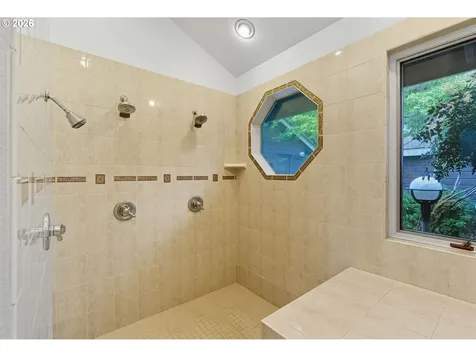4393 Sundew Court Lake Oswego OR 97035