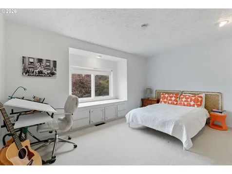4393 Sundew Court Lake Oswego OR 97035