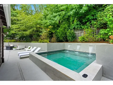 4393 Sundew Court Lake Oswego OR 97035