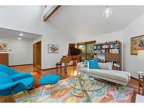 4393 Sundew Court Lake Oswego OR 97035
