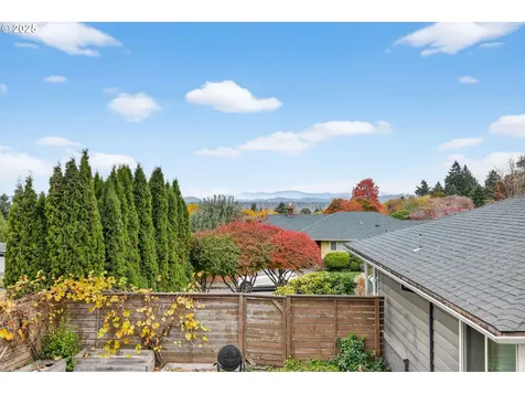 8112 SW 5th Avenue Portland OR 97219