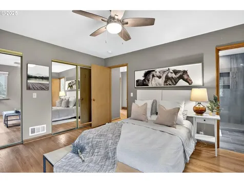 8112 SW 5th Avenue Portland OR 97219