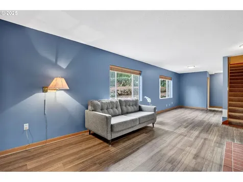8112 SW 5th Avenue Portland OR 97219