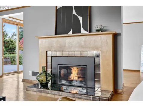 8112 SW 5th Avenue Portland OR 97219
