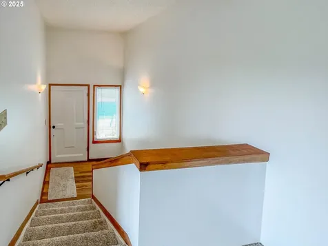 1910 NW Delridge Avenue Roseburg OR 97471