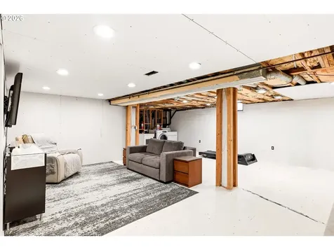 2115 NE 136th Avenue Portland OR 97230