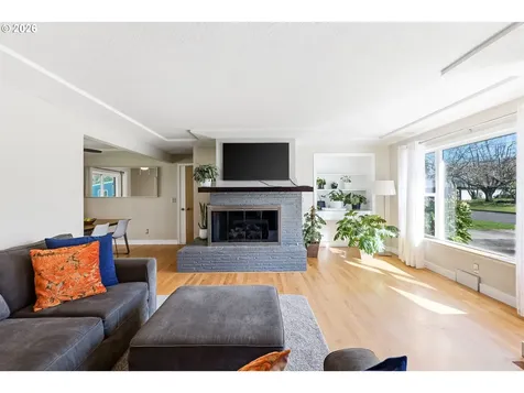 2115 NE 136th Avenue Portland OR 97230
