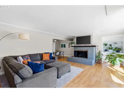 2115 NE 136th Avenue Portland OR 97230