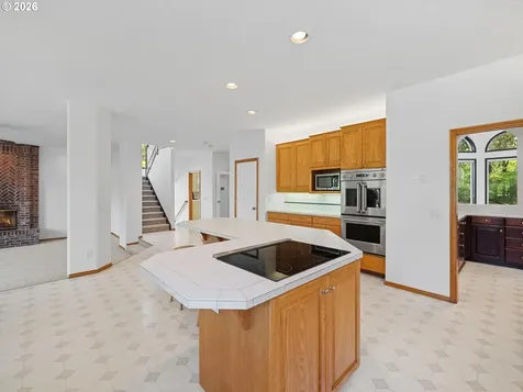 9325 NW Old Skyline Boulevard Portland OR 97231