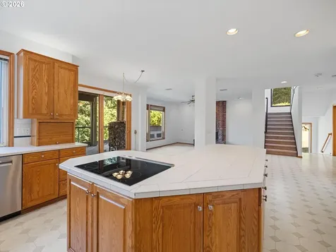 9325 NW Old Skyline Boulevard Portland OR 97231