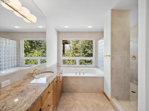 9325 NW Old Skyline Boulevard Portland OR 97231