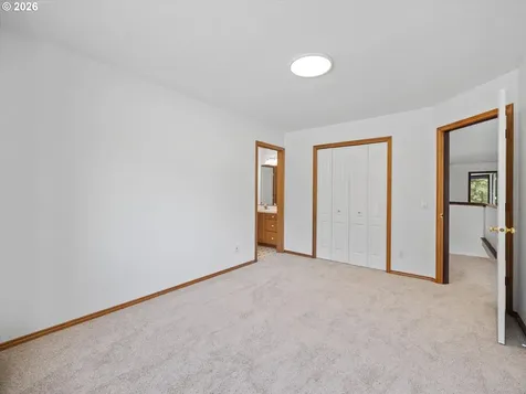 9325 NW Old Skyline Boulevard Portland OR 97231
