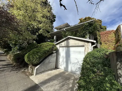 2823 N Killingsworth Street Portland OR 97217