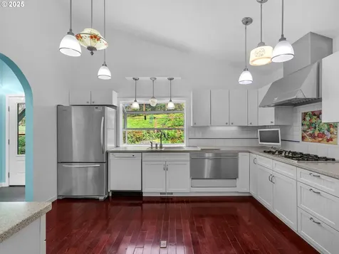 343 Hemlock Street Seaside OR 97138