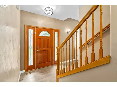 1162 S 69th Street Springfield OR 97478