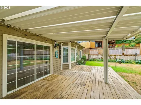 1162 S 69th Street Springfield OR 97478
