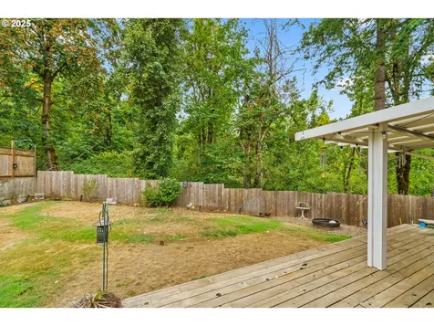 1162 S 69th Street Springfield OR 97478