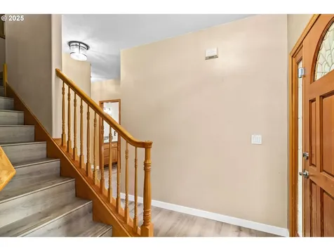 1162 S 69th Street Springfield OR 97478