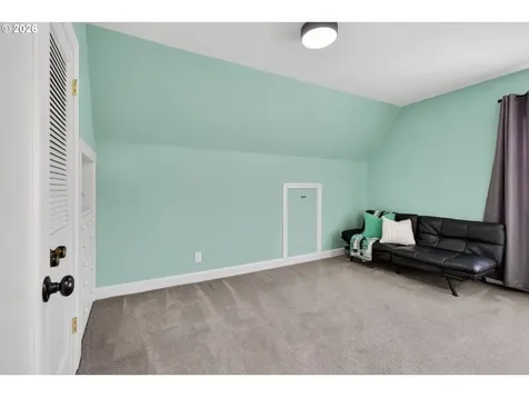2241 SE 92nd Avenue Portland OR 97216