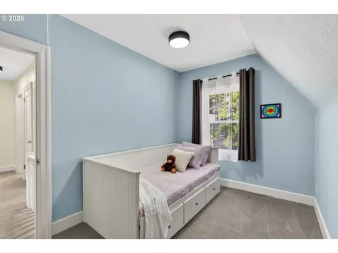 2241 SE 92nd Avenue Portland OR 97216