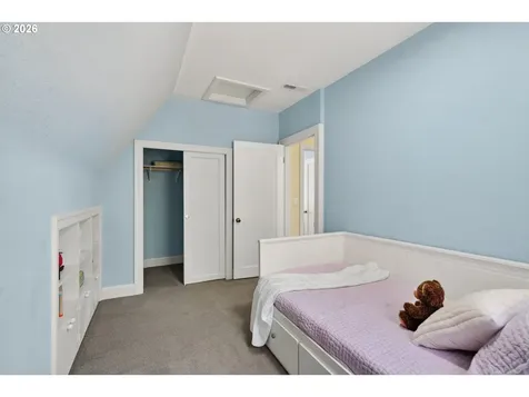 2241 SE 92nd Avenue Portland OR 97216