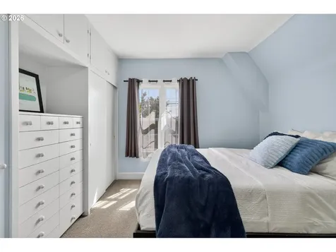 2241 SE 92nd Avenue Portland OR 97216