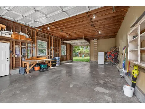 2241 SE 92nd Avenue Portland OR 97216