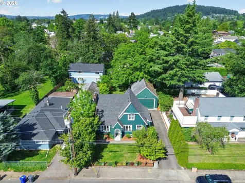 2241 SE 92nd Avenue Portland OR 97216