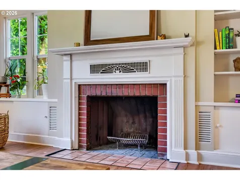 2241 SE 92nd Avenue Portland OR 97216