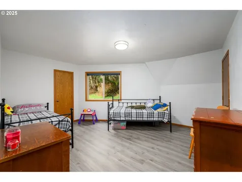 27442 Crow Road Eugene OR 97402