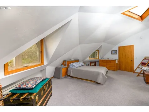 27442 Crow Road Eugene OR 97402