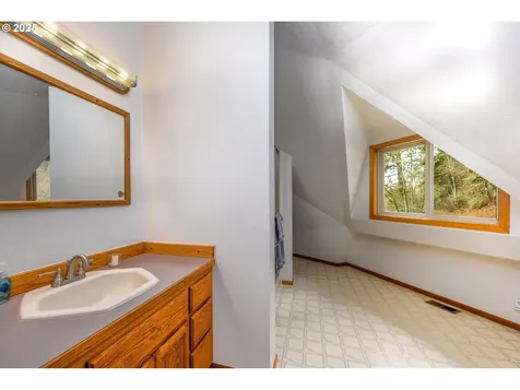 27442 Crow Road Eugene OR 97402