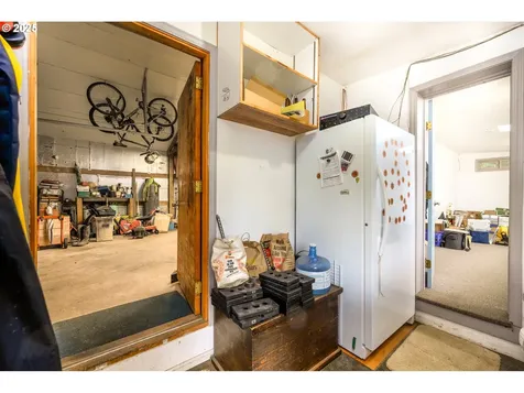 27442 Crow Road Eugene OR 97402