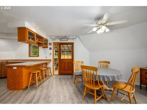 27442 Crow Road Eugene OR 97402