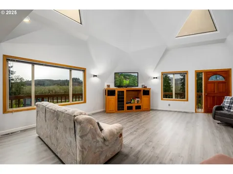27442 Crow Road Eugene OR 97402